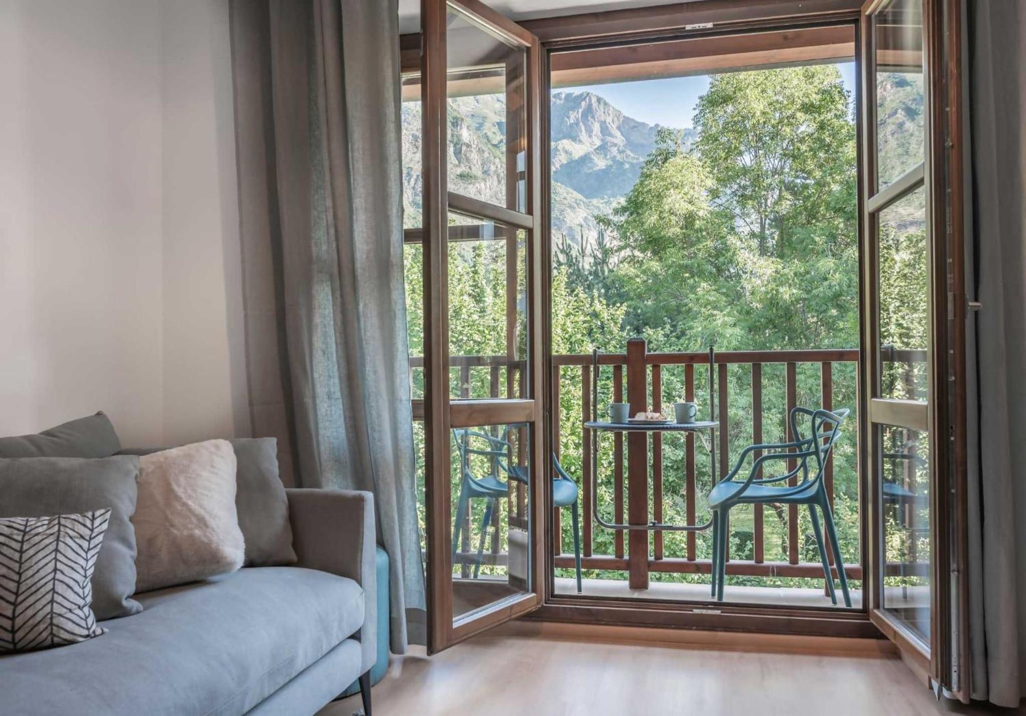 Loira Casa Sanchines Duplex De Lujo En Benasque Apartment Exterior photo