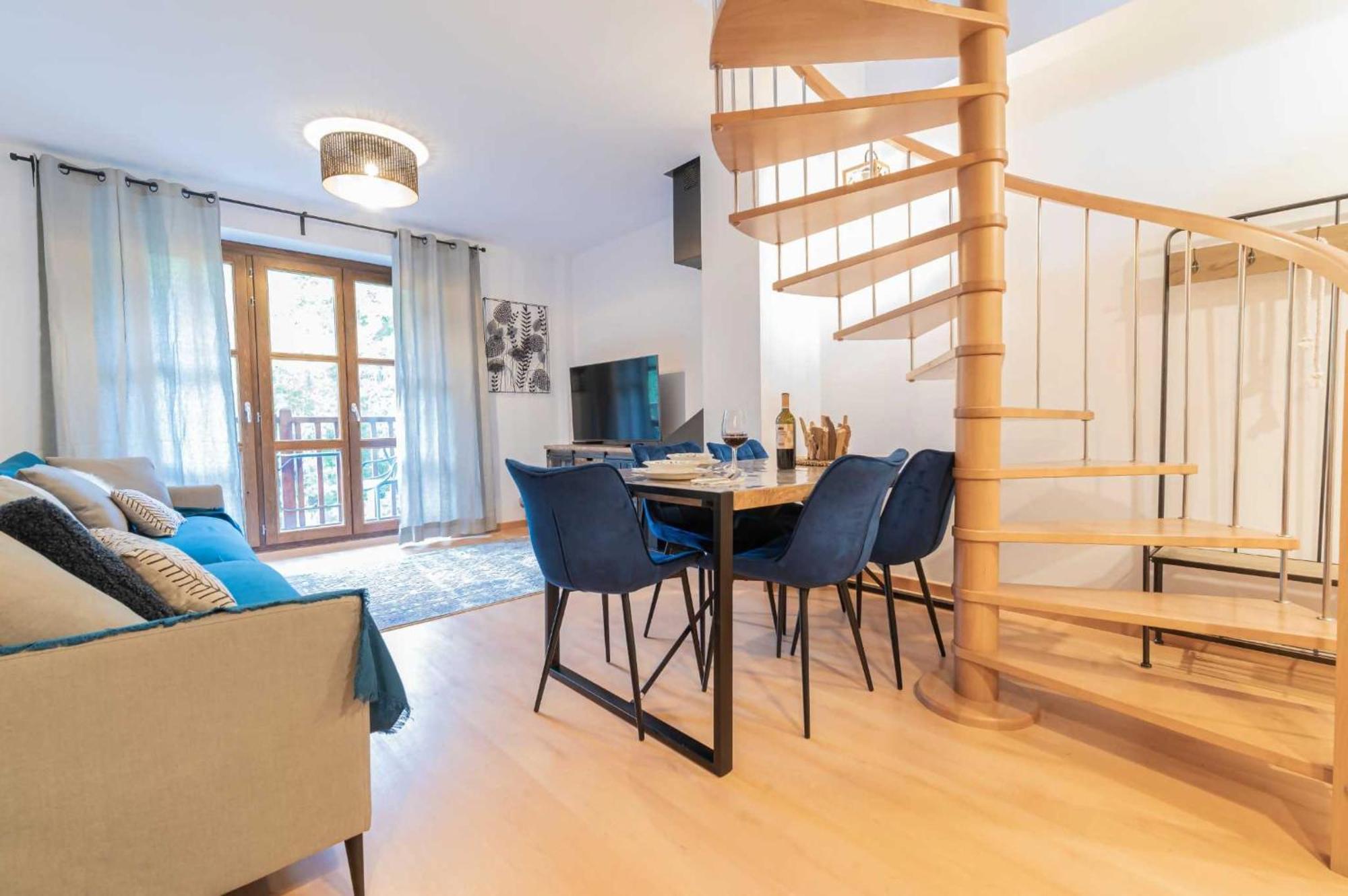 Loira Casa Sanchines Duplex De Lujo En Benasque Apartment Exterior photo